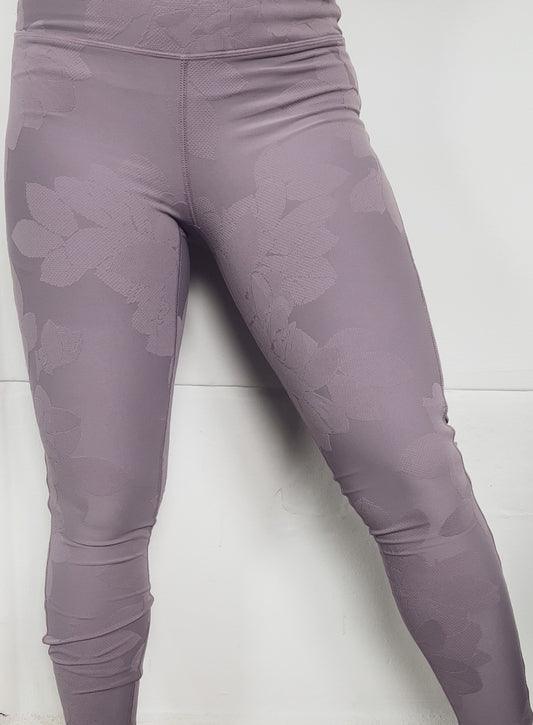 Lavender Textured Flower Legging